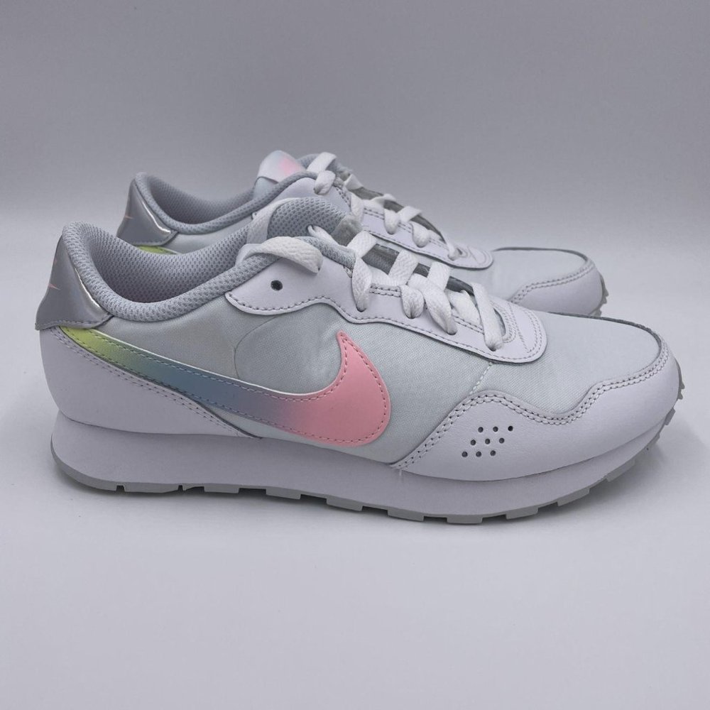 Nike Women's Sneakers - White and Pink